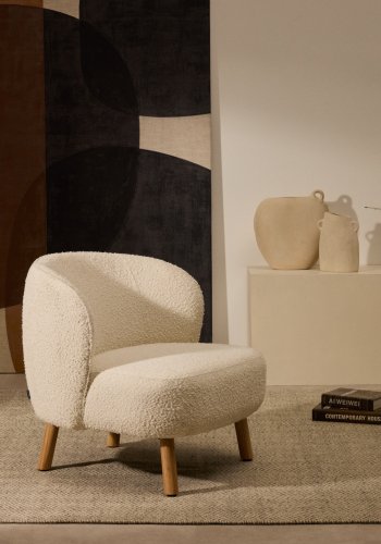 KAVE HOME Ulit lenestol - hvitt boucléstoff og naturlig bketre