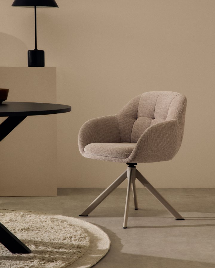 KAVE HOME Dorina svingstol i beige chenille og stlben i beige utfrelse