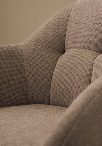 KAVE HOME Dorina svingstol i beige chenille og stlben i beige utfrelse