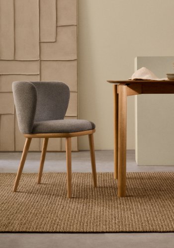 KAVE HOME Ciselia stol brun chenille og heltre ask naturlig tone FSC Mix Credit