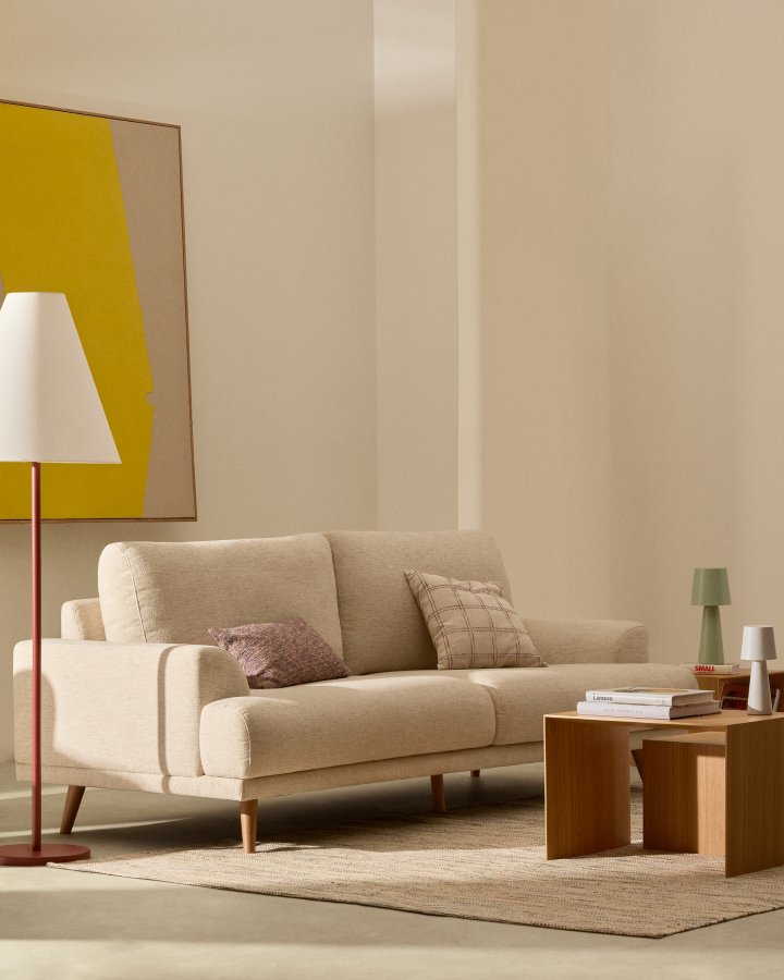 KAVE HOME Karin 2-manns sofa - beige stoff og bketre (210cm)