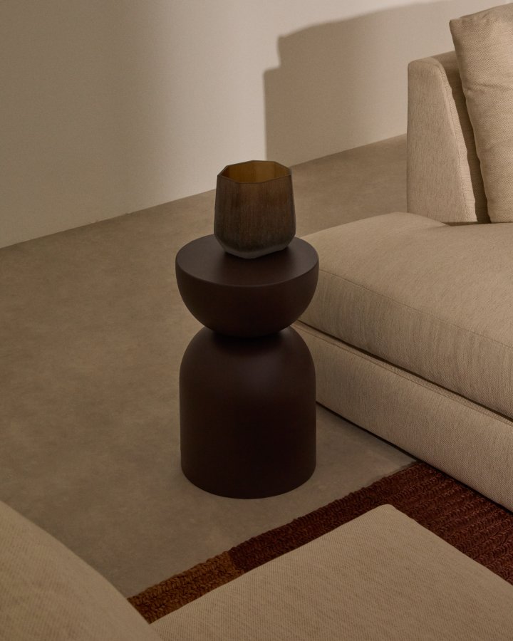 KAVE HOME Sidebord Rachell laget av metall med lilla malt overflate 30,5 cm