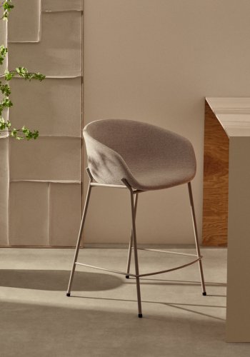 KAVE HOME Yvette krakk i beige chenille og stlben i beige utfrelse, 65 cm hy