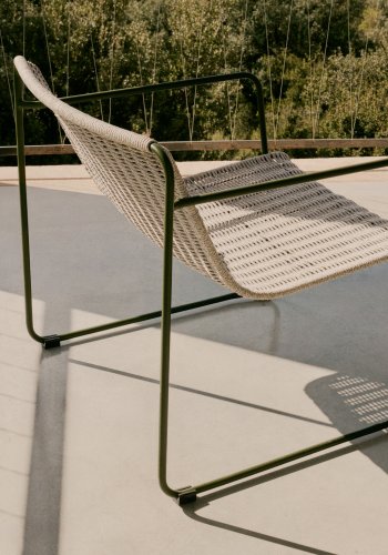 KAVE HOME Maurina lenestol i grnt galvanisert stl og ecru og gr tausnor