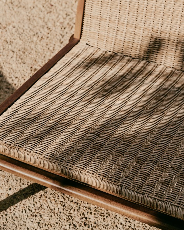 KAVE HOME Itani lenestol i FSC 100 % heltre akasie og syntetisk rotting