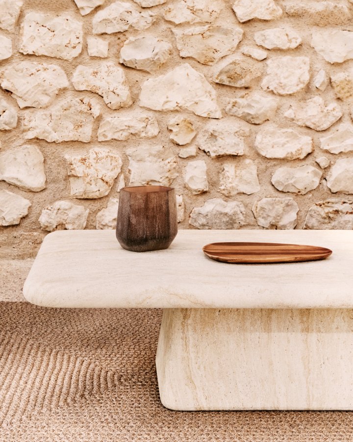 KAVE HOME Drasi salongbord i sement med travertin-effekt 140 x 70 cm