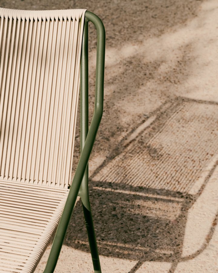 KAVE HOME Zivia utestol i ecru tau og grnt galvanisert stl