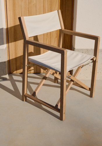 KAVE HOME Vilara hvit utendrs klappstol laget av FSC 100 % heltre akasie
