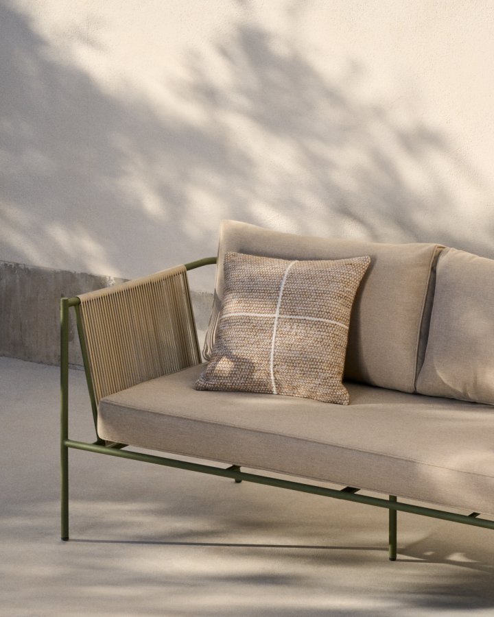 KAVE HOME Zivia utendrs 2-seters sofa i ecru tau og grnt galvanisert stl 178 cm