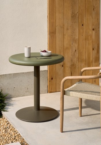 KAVE HOME Esilda rundt utendrsbord med grnn sementplate 70 cm og grnn stlbase 55 x 72 cm