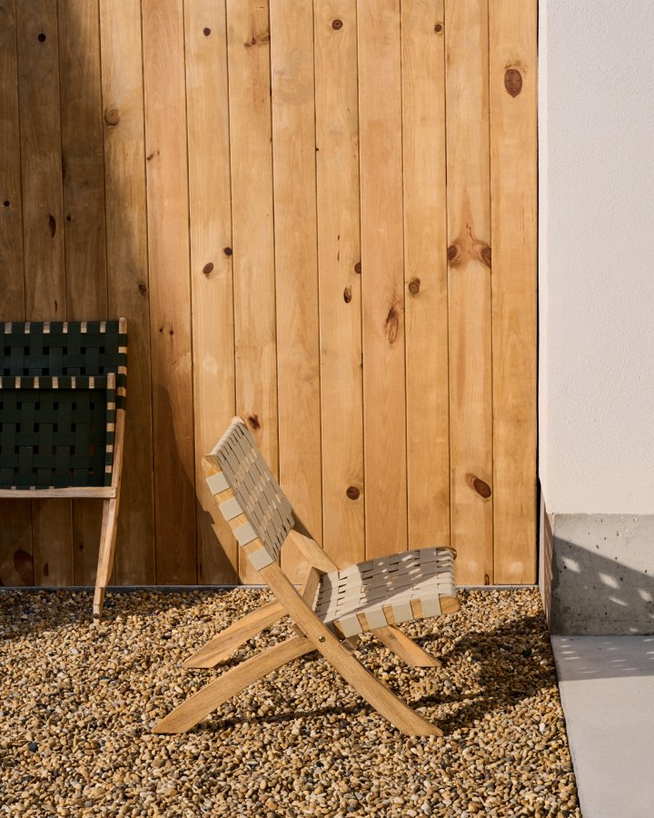 KAVE HOME Chabeli utendrs klappstol - kremfarget stoffsnor og akasietre