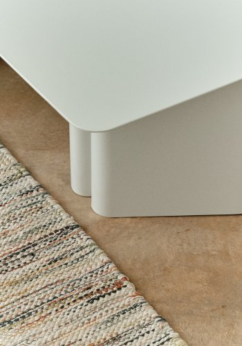 KAVE HOME Arvin grtt jernsofabord 70 x 52 cm