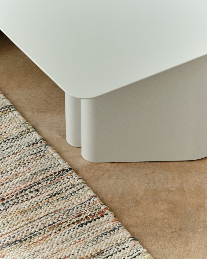 KAVE HOME Arvin grtt jernsofabord 70 x 52 cm