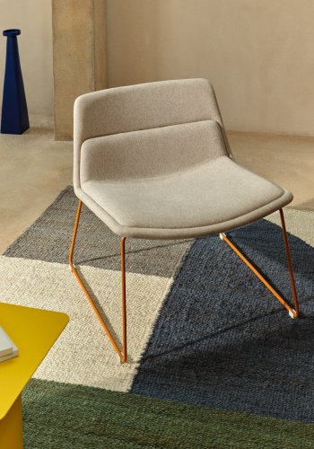 KAVE HOME Zahara Sessel - beige Stoff und Terrakotta-Stahl