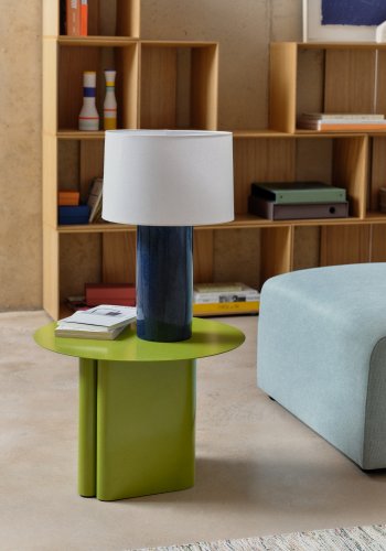 KAVE HOME Toneric keramisk bordlampe med bl overflate og bomull