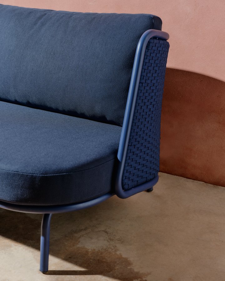 KAVE HOME Sedalis utendrs 3-seters sofa i aluminium og bltt tau 210 cm