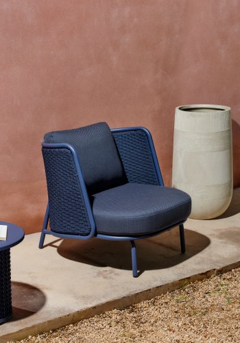 KAVE HOME Sedalis utendrs lenestol i aluminium og bl tausnor