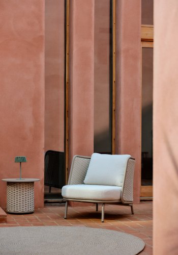 KAVE HOME Sedalis utendrs lenestol i aluminium og taupefarget tau