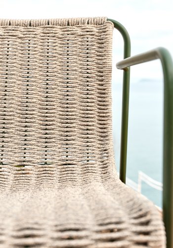 KAVE HOME Maurina krakk i grnt galvanisert stl og ecru og gr tausnor 74,5 cm