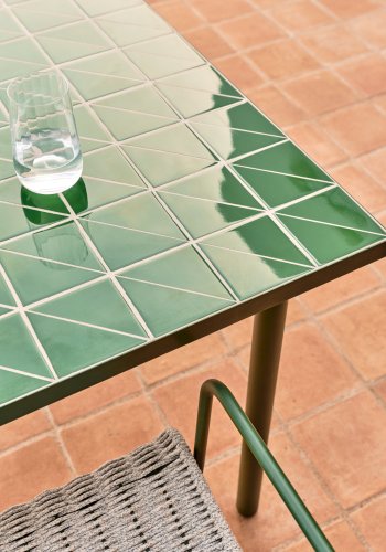 KAVE HOME Maurina utebord i grnt galvanisert stl med grnne fliser 182 x 91 cm