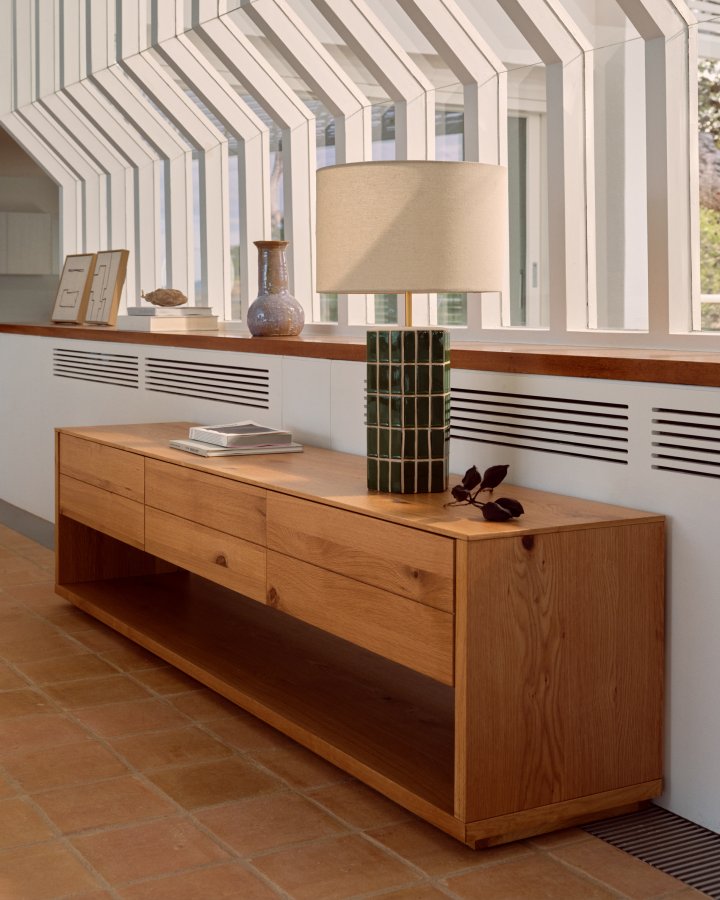 KAVE HOME Rue bordlampe - ecru stof og grn malet keramisk