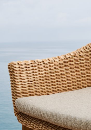 KAVE HOME Galea krakk i FSC 100 % heltre teak og syntetisk rotting 65 cm