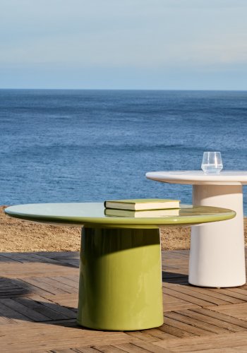 KAVE HOME Albanella salongbord i sement med blank grnn finish  85 cm