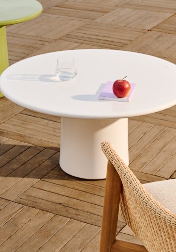 KAVE HOME Albanella salongbord i sement med blank hvit finish  85 cm