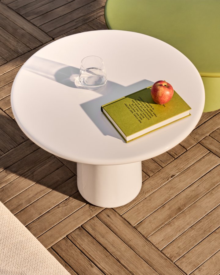 KAVE HOME Albanella salongbord i sement med blank hvit finish 65 cm