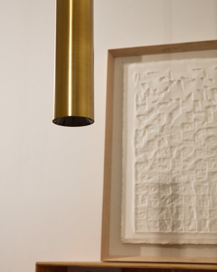 KAVE HOME Andia taklampe i aluminium med gullmalt overflate