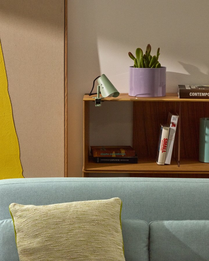 KAVE HOME Jula liten lampe med klemme i grnt metall