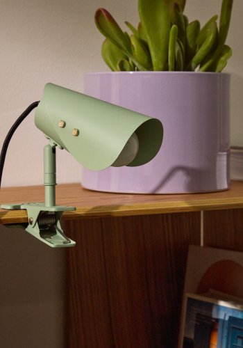 KAVE HOME Jula liten lampe med klemme i grnt metall