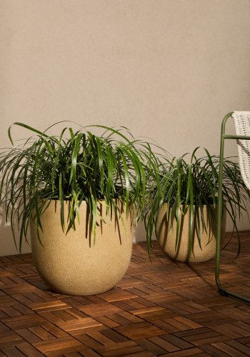 KAVE HOME Selvi blomsterpotte med lysebrun steineffekt 37 cm