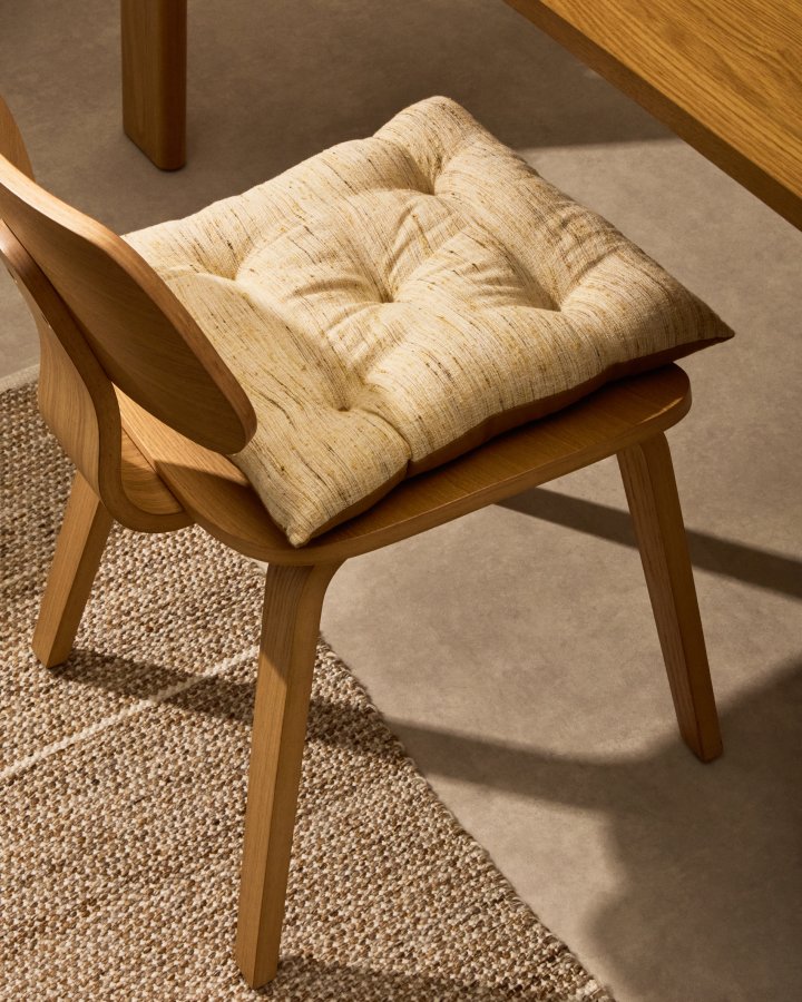 KAVE HOME Aren stolehynde, kvadratisk - sennep stof (45x45)