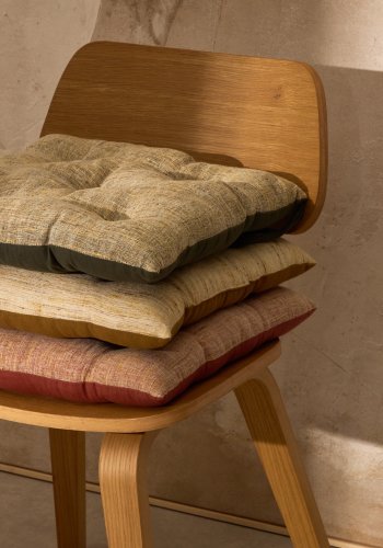 KAVE HOME Aren stolehynde, kvadratisk - sennep stof (45x45)