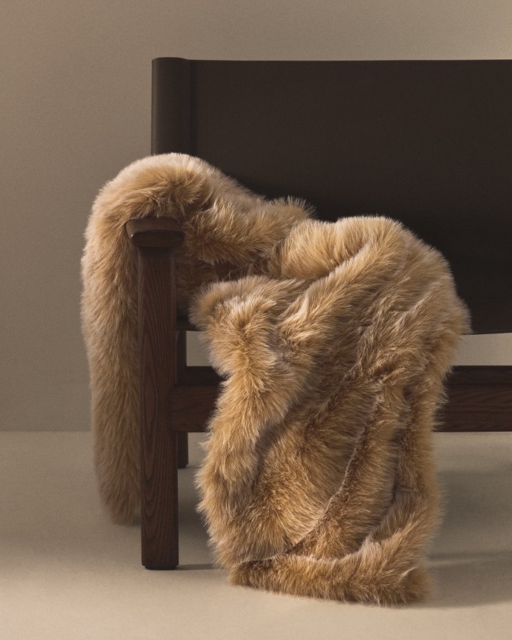 KAVE HOME Lisara plaid, m. strop - rektangul�r - ecru kunstpels (170x130)