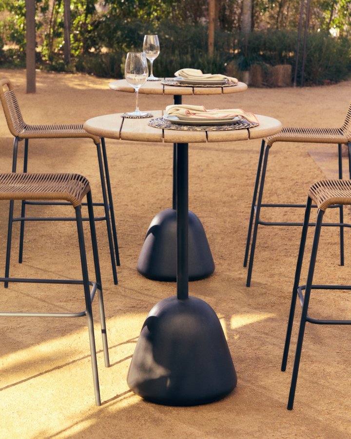 KAVE HOME Saura hyt barbord med svart stlramme og akasieplate i naturlig finish, 99x70 cm FSC 100%