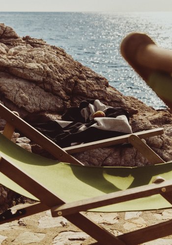 KAVE HOME Vilara udend�rs liggestol, foldbar - gr�n stribet stof og natur akacietr�