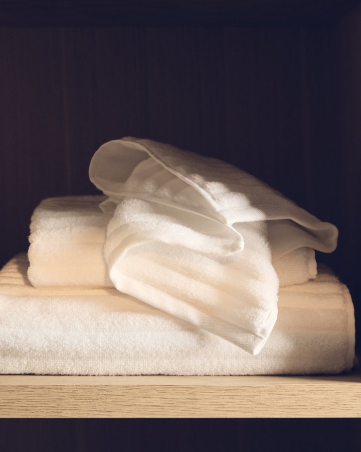 KAVE HOME Navira badeh�ndkl�de, rektangul�r - hvid bomuld (70x140)