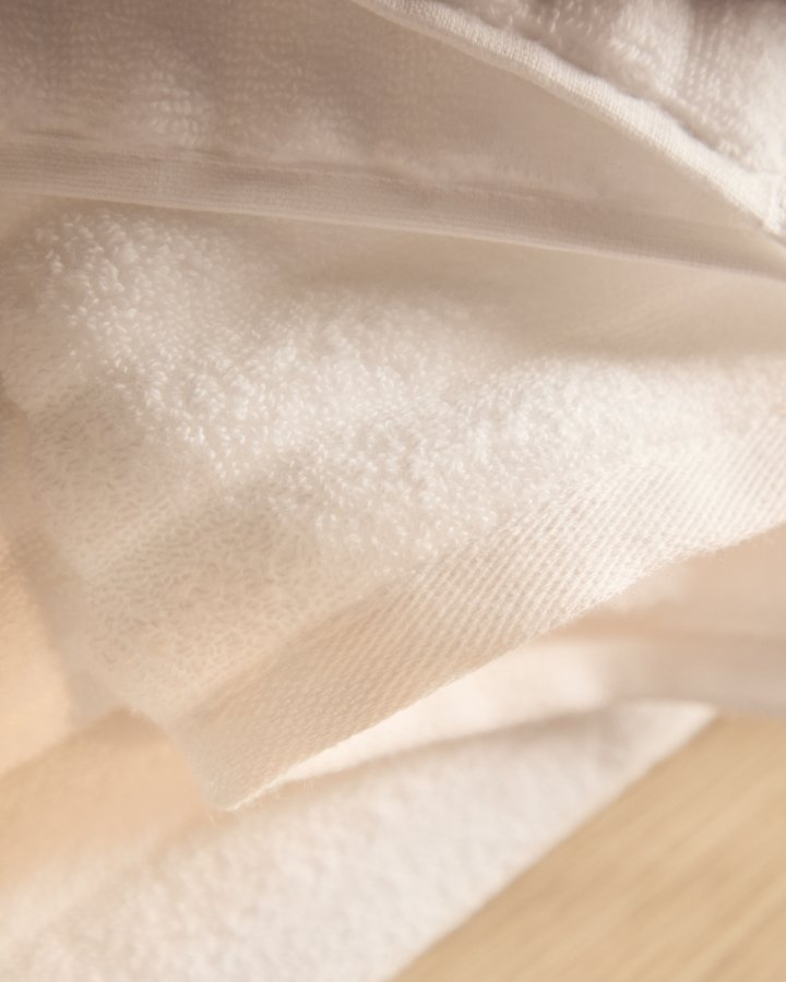 KAVE HOME Navira badeh�ndkl�de, rektangul�r - hvid bomuld (70x140)