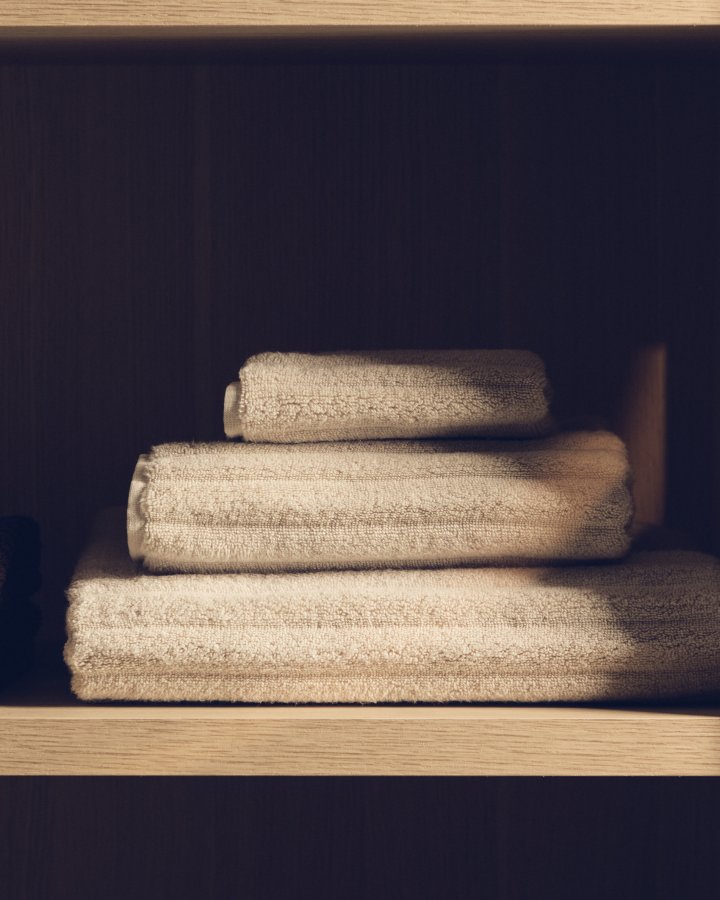 KAVE HOME Navira badeh�ndkl�de, rektangul�r - beige bomuld (70x140)