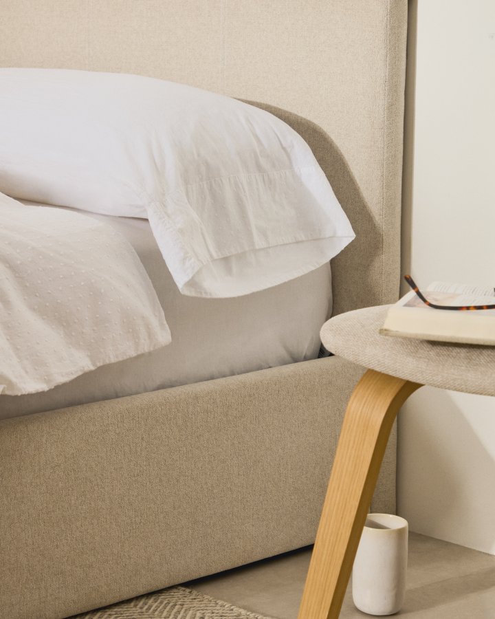 KAVE HOME Nahiri sengeramme, m. sengegavl og opbevaring - beige chenille stof (200x90)