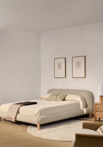 KAVE HOME Odina sengeramme, m. aftageligt betr�k - ecru boucl� og natur asketr� (til en madras p� 160 x 200 cm)