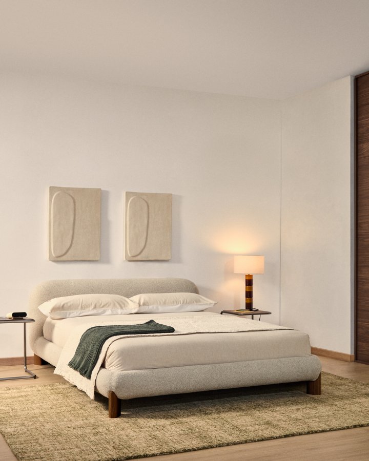 KAVE HOME Odina sengeramme, m. aftageligt betr�k - ecru boucl� og valn�d asketr� (til en madras p� 160 x 200 cm)