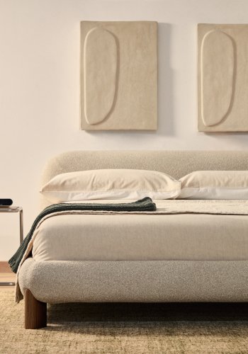 KAVE HOME Odina sengeramme, m. aftageligt betr�k - ecru boucl� og valn�d asketr� (til en madras p� 180 x 200 cm)