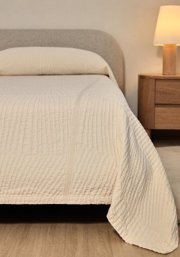 KAVE HOME Odina sengeramme, m. aftageligt betr�k - ecru boucl� og natur asketr� (til en madras p� 160 x 200 cm)