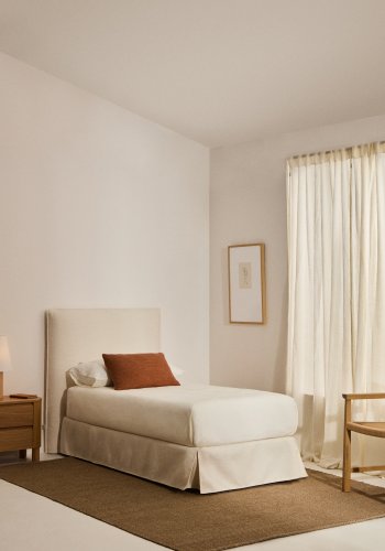 KAVE HOME Jaira sengeramme, m. aftageligt betr�k - hvid chenille stof (90x200)