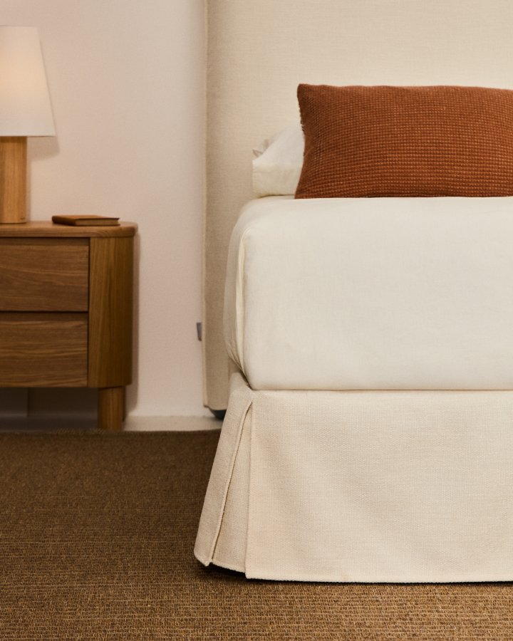 KAVE HOME Jaira sengeramme, m. aftageligt betr�k - hvid chenille stof (90x200)