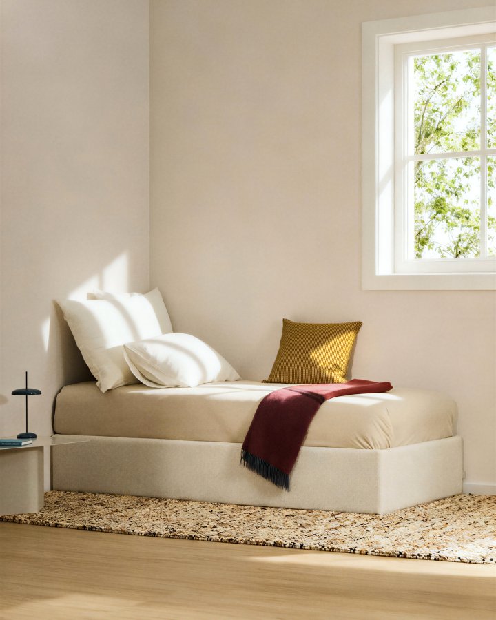 KAVE HOME Nelzi sengeramme, m. aftageligt betr�k og opbevaring - ecru chenille (til madras 90 x 200 cm)