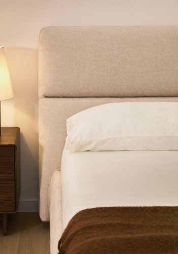 KAVE HOME Dafra sengeramme, m. opbevaringsbund og aftageligt madrasbetr�k - beige chenille (160x200)